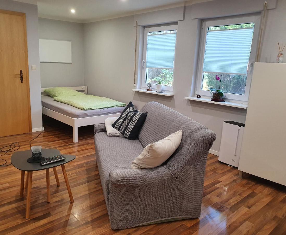 Ferienwohnung Haiber - Remseck Remseck am Neckar エクステリア 写真