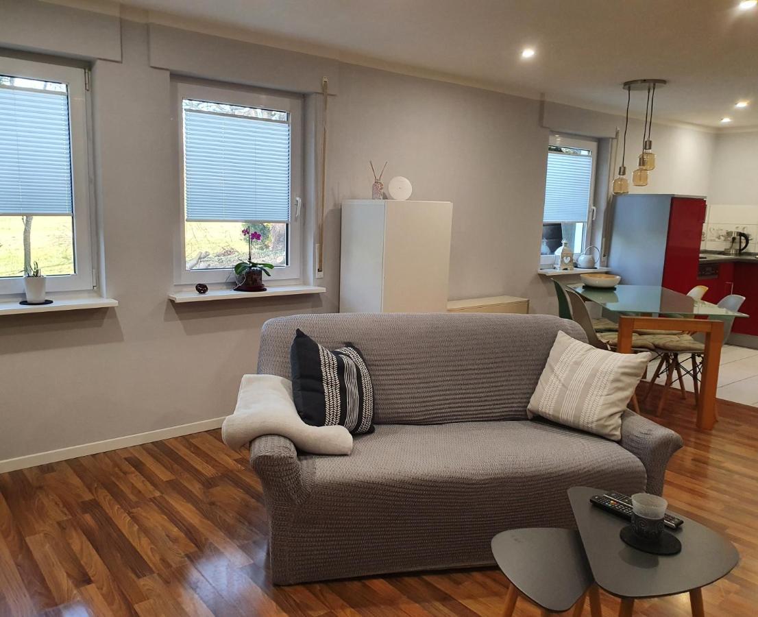 Ferienwohnung Haiber - Remseck Remseck am Neckar エクステリア 写真
