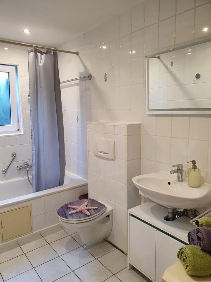 Ferienwohnung Haiber - Remseck Remseck am Neckar エクステリア 写真